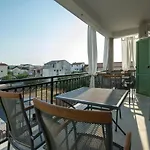 Gambera Διαμέρισμα Pirovac