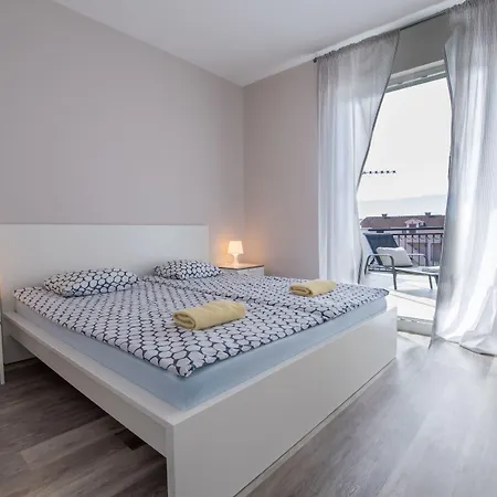 Gambera Apartamento Pirovac