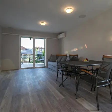 Gambera Apartamento Pirovac