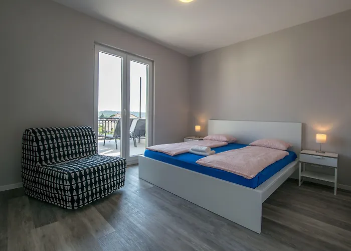 Gambera * 피로바츠