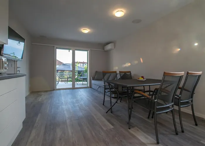 Gambera Apartmán Pirovac